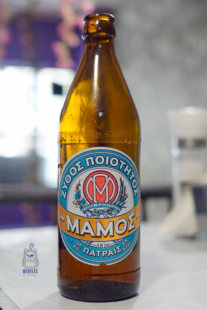 Piwo Mamos – klasyczne greckie lager z Patras, warzone od 1876 roku, idealne do lokalnych dań – Widelec w Plecaku, Saloniki – Bogowie, Galeriusz i Gyros.