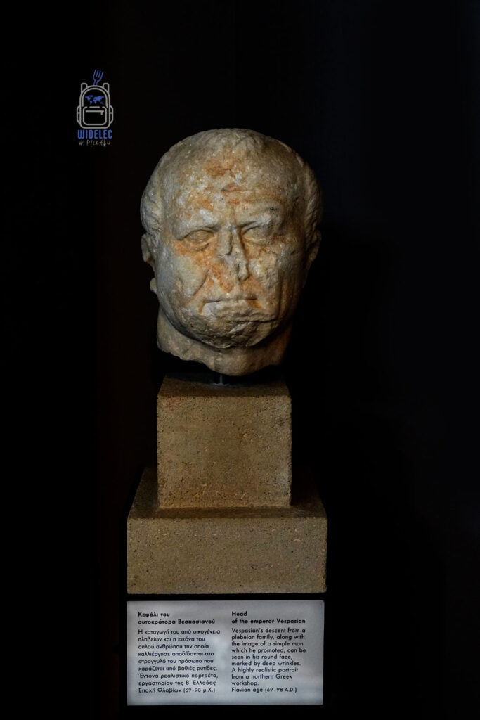 Marmurowa głowa cesarza Wespazjana, realistyczny portret z okresu dynastii Flawiuszów