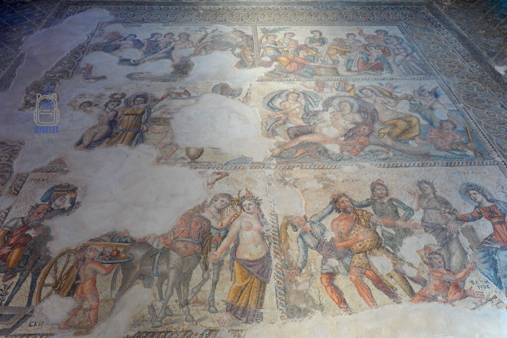 Cypr – wyspa dobrej pogody i dobrego humoru – rozległa rzymska mozaika z mitologicznymi scenami w Nea Pafos, antyczne postacie i symbole zachowane w willach UNESCO, historia i kultura zachodniego Cypru – widelecwplecaku.pl