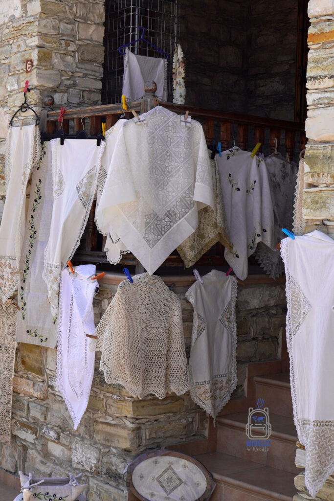Lefkara – tradycyjne cypryjskie koronki ręcznie robione, lokalne rzemiosło zagrożone zanikiem | widelecwplecaku.pl