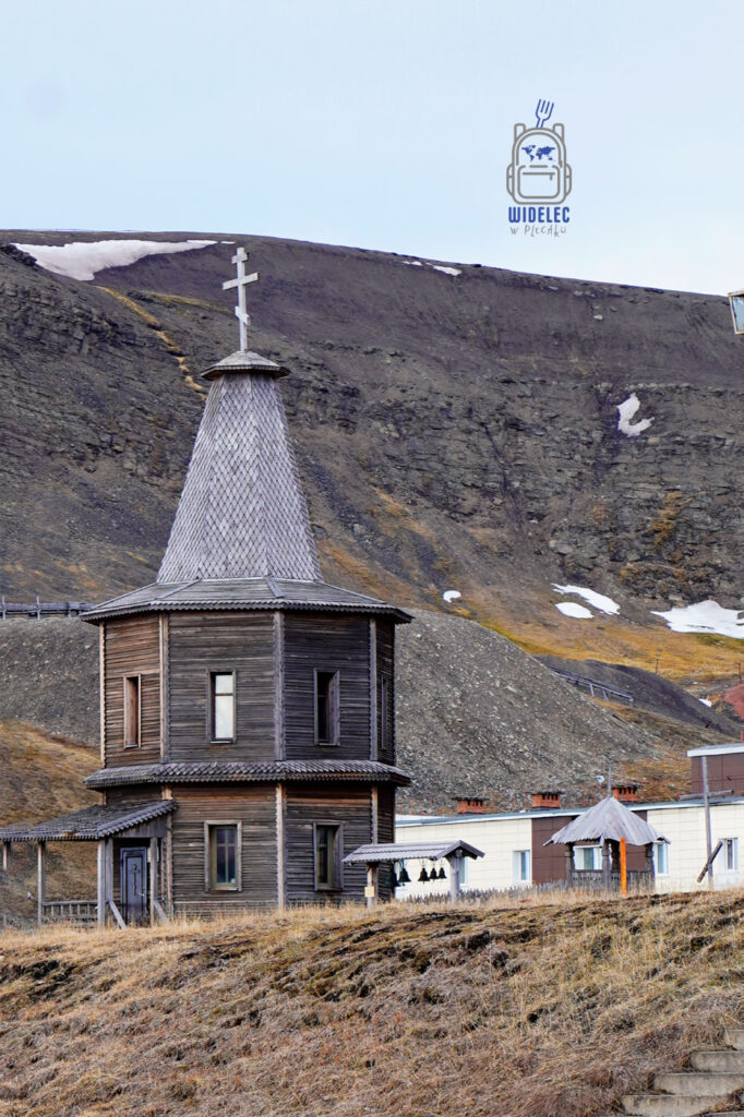 mała cerkiew prawosławna w Barentsburgu, Svalbard, Arktyka